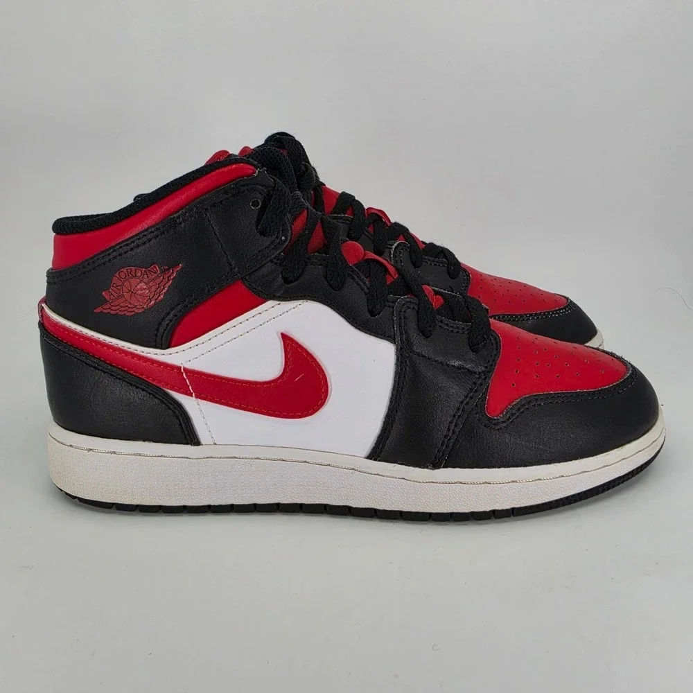 Nike Air Jordan 1 Mids Shoes Kids 6.5Y Black Fire Red White Alternate Bred Toe